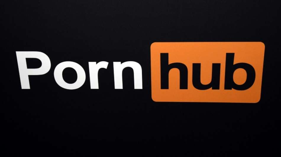 Dutzende Frauen verklagen Pornhub wegen Filmen von sexueller Gewalt