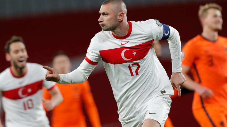 Yilmaz-Dreierpack: T&uuml;rkei schockt Niederlande