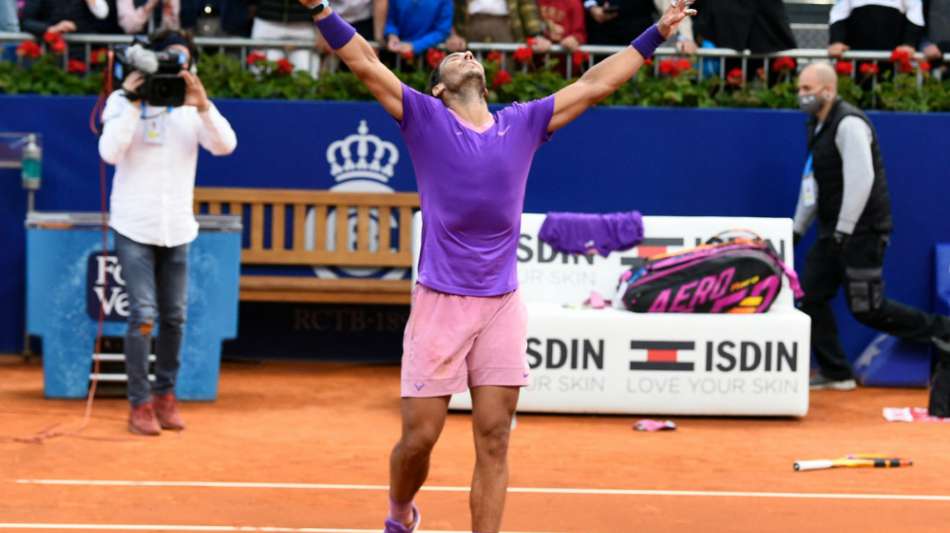 K&ouml;nig der roten Asche: Nadal l&auml;uft schon wieder warm