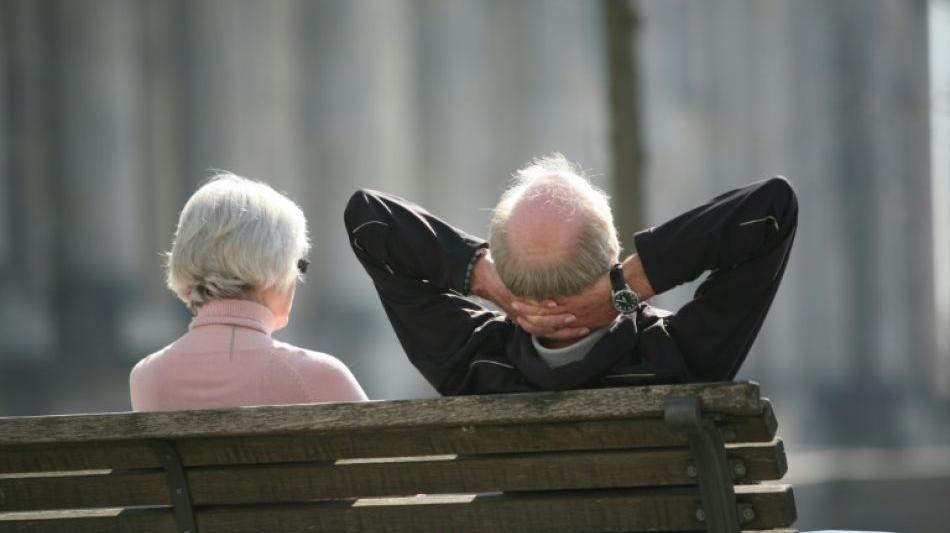 Soziales: Renteneintrittsalter steigt leicht auf 64,1 Jahre
