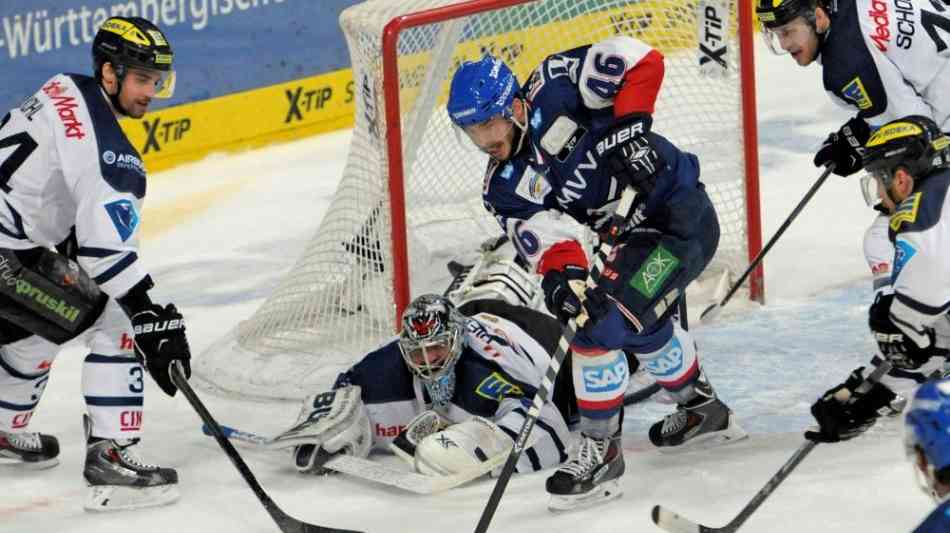 Mannheim auf Halbfinal-Kurs - München rutscht aus