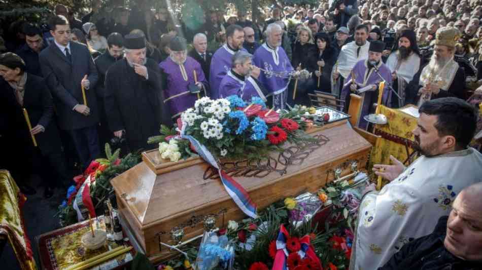 Hunderte trauern bei Beerdigung um ermordeten serbischen Politiker 