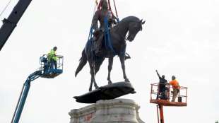 Gr&ouml;&szlig;te S&uuml;dstaaten-Statue in den USA entfernt