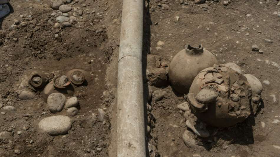 Arbeiter finden &Uuml;berreste von historischer Grabst&auml;dte in Peru