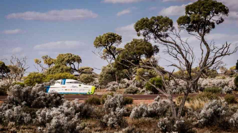 Auto: Niederländisches Team gewinnt Solar-Autorennen in Australien