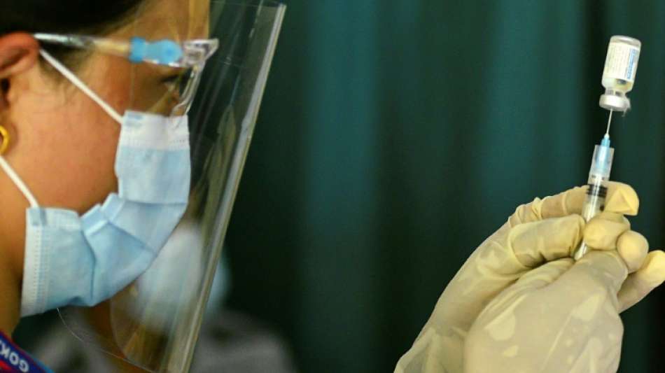 Nepal startet nach monatelanger Verzögerung Corona-Zweitimpfungen für Senioren