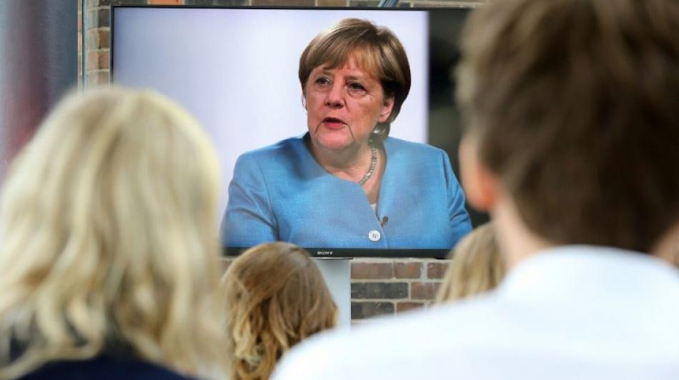 Lächelndes Gesicht ist Merkels Lieblings-Emoji