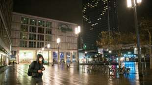 RKI: Mehr als 11.000 Corona-Neuinfektionen und 989 weitere Todesf&auml;lle