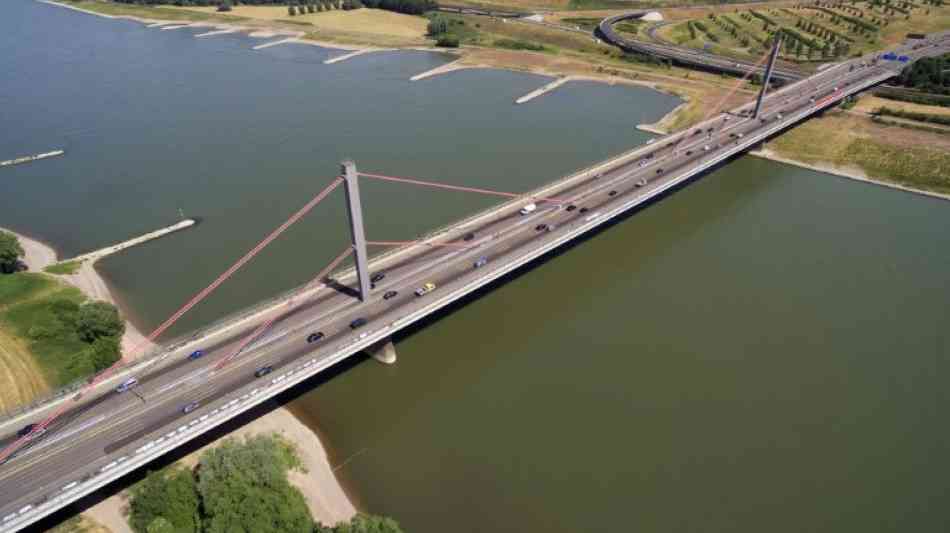 Leverkusener Autobahnbrücke über den Rhein darf neu gebaut werden