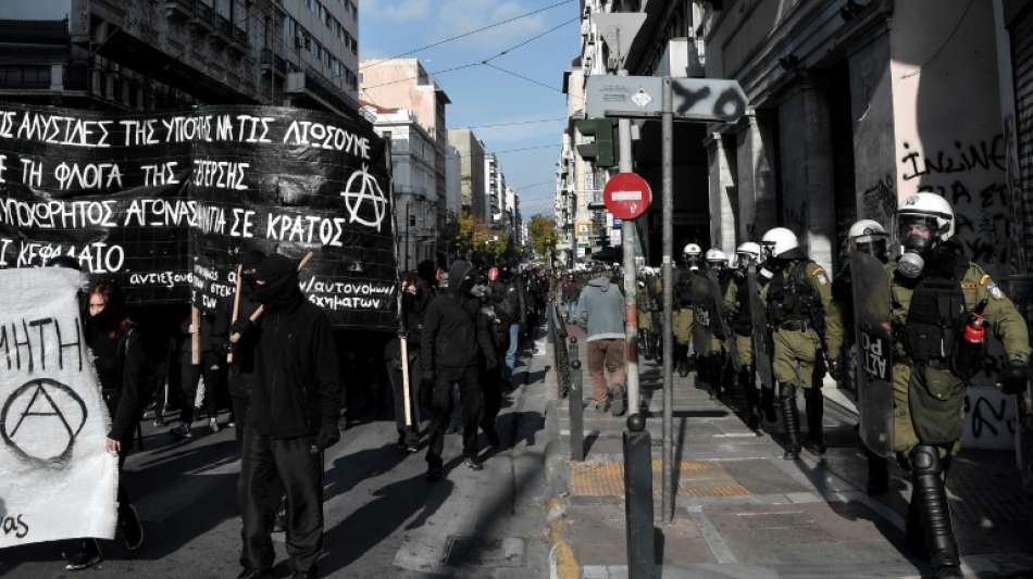 Griechische Demonstranten gedenken durch Polizeikugel getötetem 15-Jährigen 