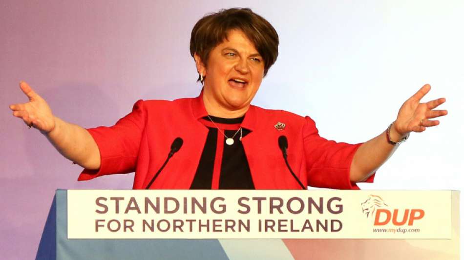 Nordirlands Regierungschefin Foster k&uuml;ndigt R&uuml;cktritt an