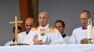 Papst feiert bei Gottesdienst in Rumänien Vielfältigkeit 
