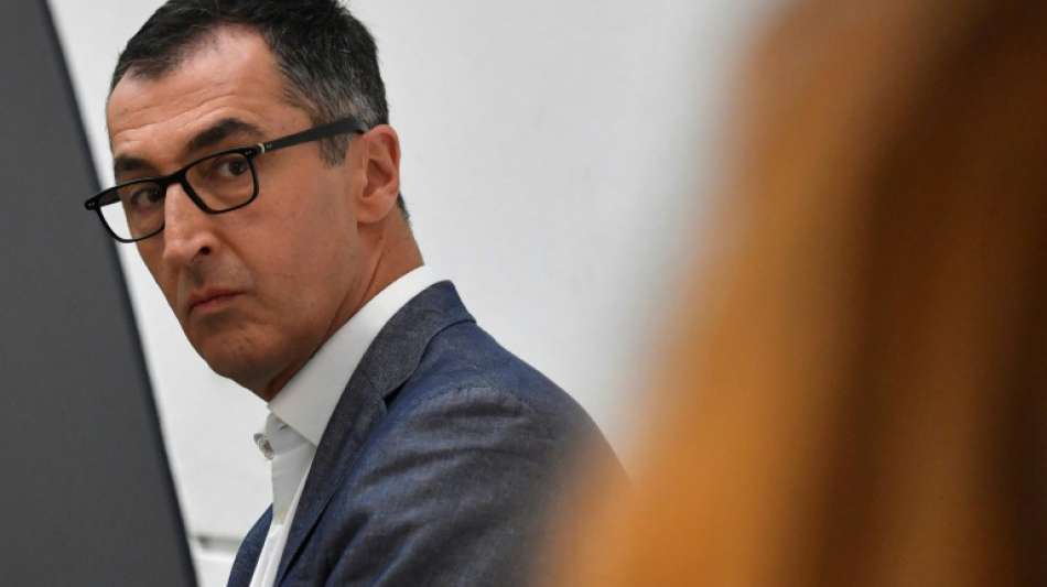 Herrmann fordert harte Reaktion auf Morddrohungen gegen Özdemir und Roth