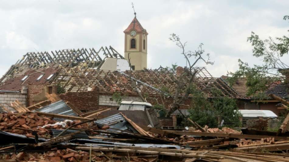 Mindestens f&uuml;nf Tote und dutzende Verletzte durch Tornado in Tschechien