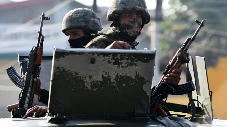 Indische Soldaten lösen muslimische Prozession in Kaschmir mit Gewalt auf