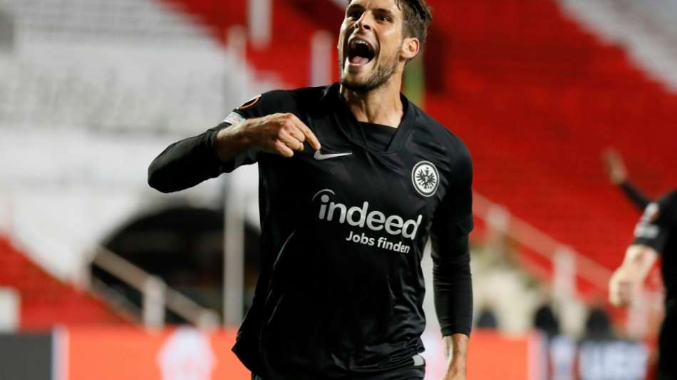 Erster Sieg f&uuml;r Glasner: Paciencia l&auml;sst Frankfurt sp&auml;t jubeln