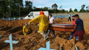 Bundeswehr bringt 80 Atemgeräte für Covid-19-Erkrankte nach Brasilien