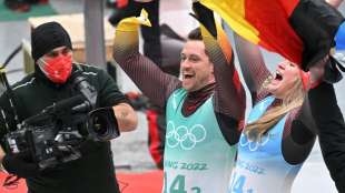 Auch Rodel-Teamstaffel holt Gold - Geisenberger l&ouml;st Pechstein ab