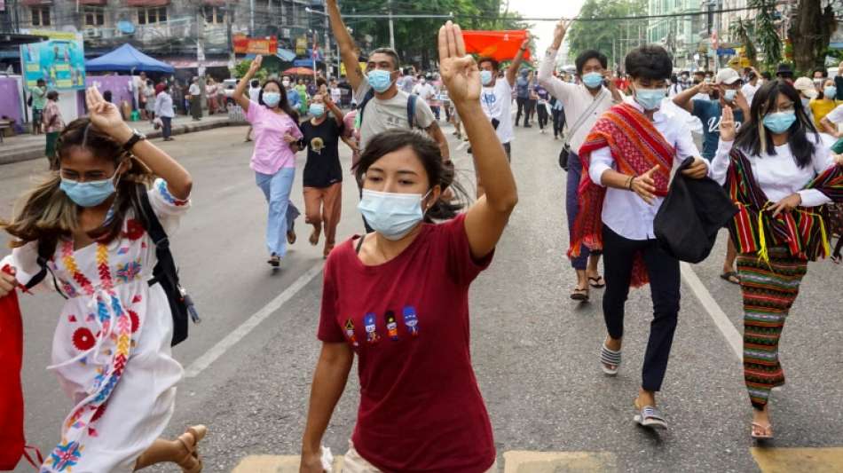 Entmachtete Abgeordnete fordern Rohingya zum Kampf gegen Myanmars Milit&auml;rjunta auf