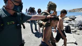 Marokkos K&ouml;nig will einvernehmliche L&ouml;sung f&uuml;r minderj&auml;hrige Fl&uuml;chtlinge 