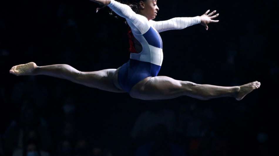 Biles: "H&auml;tte schon lange vor Tokio aufh&ouml;ren sollen"