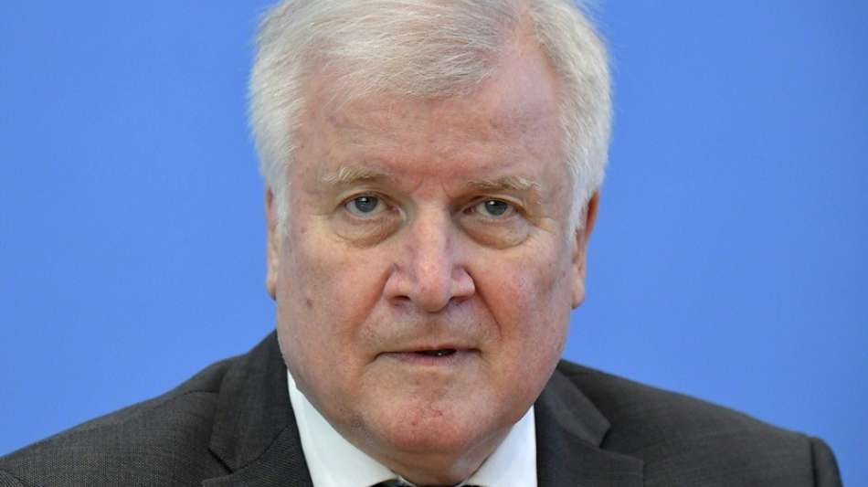 Seehofer schlägt neuen Golden Plan vor -