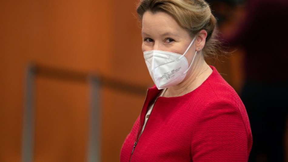 Giffey drängt zu schnellerer Impfung von Grundschullehrern und Erziehern