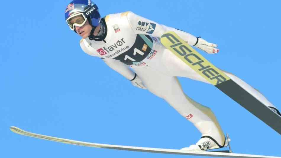 Skispringer Schlierenzauer nach Sturz erneut au