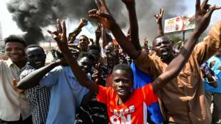 Demonstranten gehen dritten Tag in Folge gegen Milit&auml;rputsch im Sudan auf die Stra&szlig;e