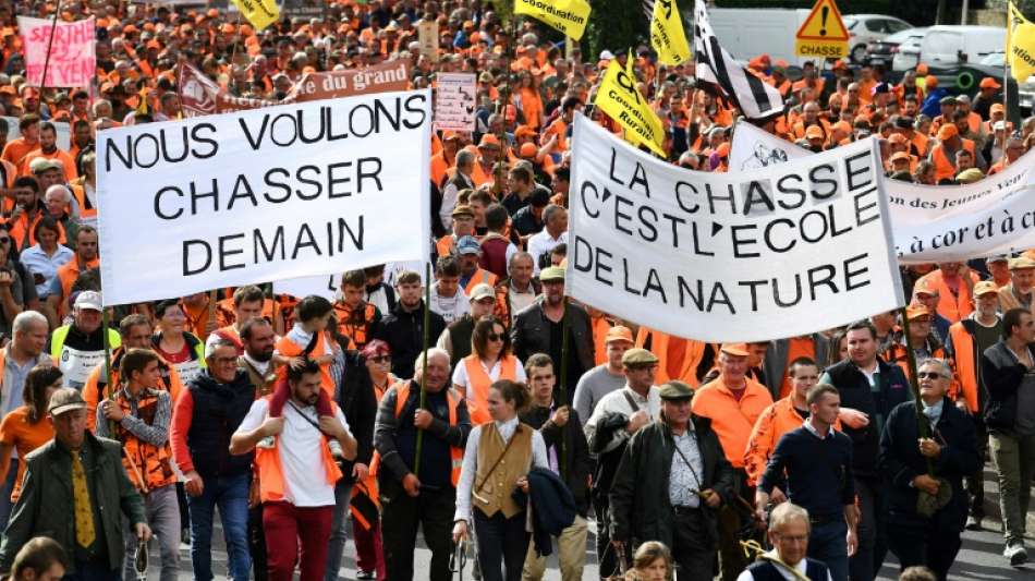 Tausende J&auml;ger demonstrieren in Frankreich f&uuml;r Erhalt der "l&auml;ndlichen Kultur"