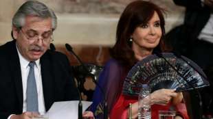 Argentiniens Staatschef bildet sein Kabinett um