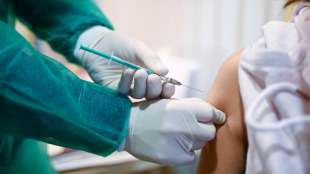 Bericht: Hausärzte erhalten nächste Woche 500.000 Impfdosen mehr