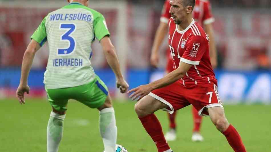 Fußball: Nur 2:2 gegen Wolfsburg: Bayern vor CL-Spiel zulegen