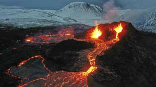 Meteorologiebehörde: Weitere Felsspalte nach Vulkanausbruch in Island