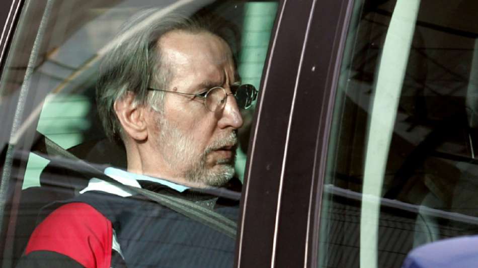 Französischer Serienmörder wegen Kindesentführung 2003 angeklagt