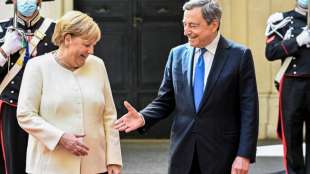 Merkel blickt auf gute Zusammenarbeit mit Italiens Regierungschef zur&uuml;ck