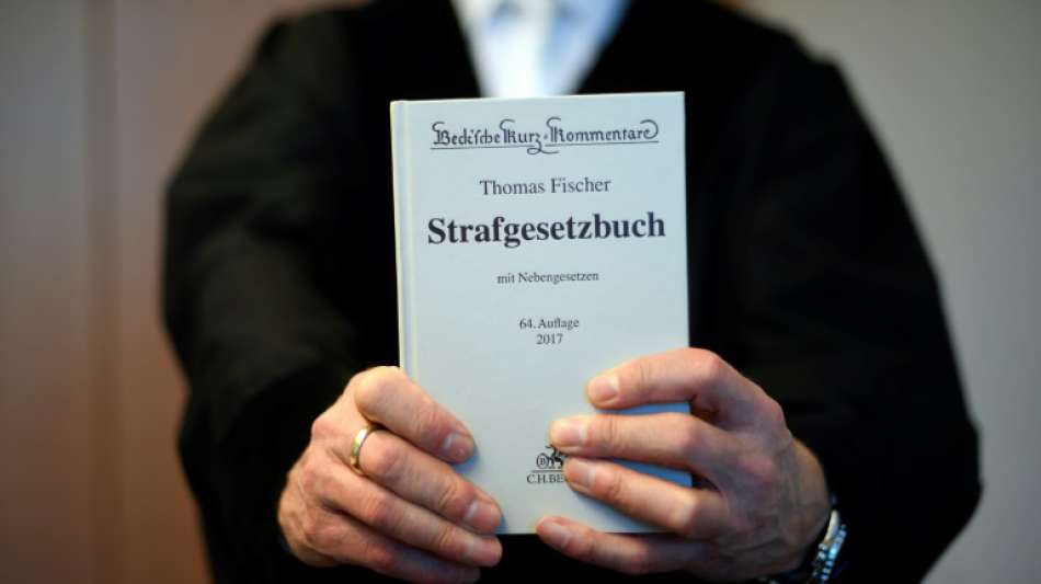 IS-Prozess gegen Deutsche startet in Düsseldorf - Kinder nach Syrien mitgenommen