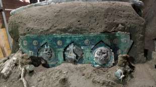 Arch&auml;ologen finden in Pompeji reich verzierten Festzugs-Wagen