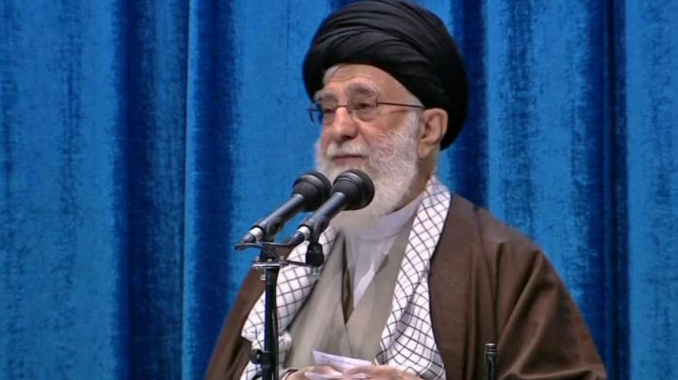 Chamenei leitet erstmals seit acht Jahren Freitagsgebet in Teheran