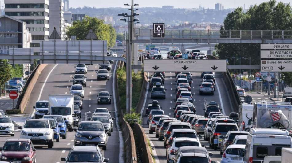 Mehr als tausend Kilometer Stau auf Frankreichs Autobahnen 