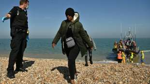 Frankreich fordert EU-Verhandlungen mit Gro&szlig;britannien im Fl&uuml;chtlingsstreit