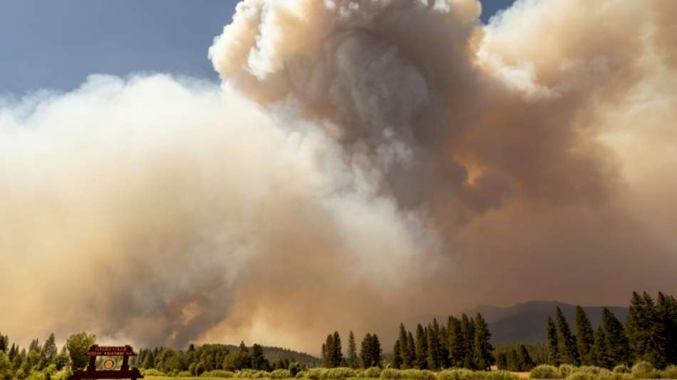 Kalifornien l&auml;sst mehrere Gemeinden wegen Waldbrand evakuieren