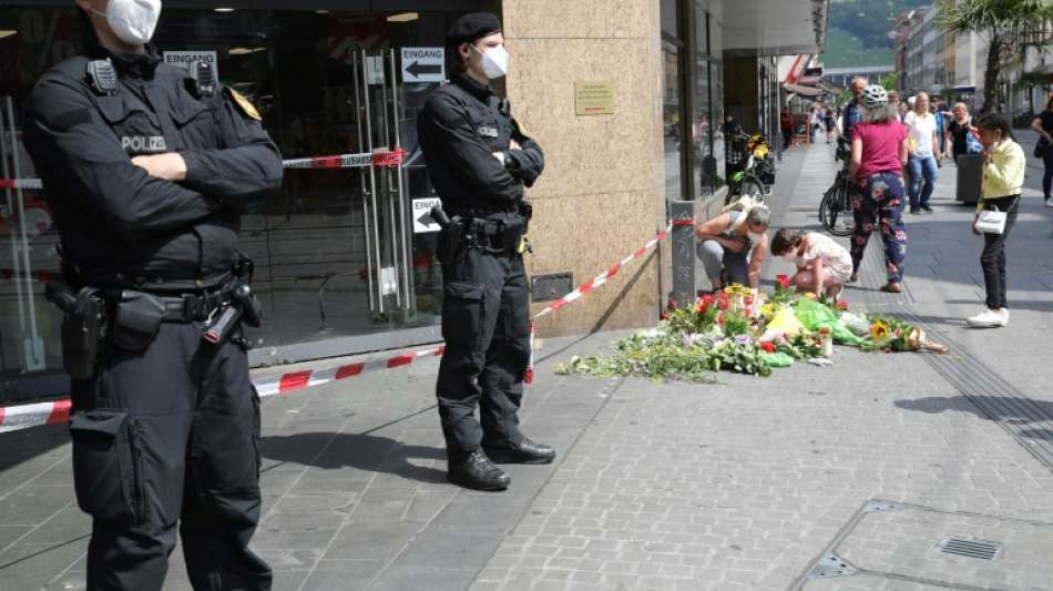Merkel hofft auf gr&uuml;ndliche Aufkl&auml;rung des Messerangriffs von W&uuml;rzburg