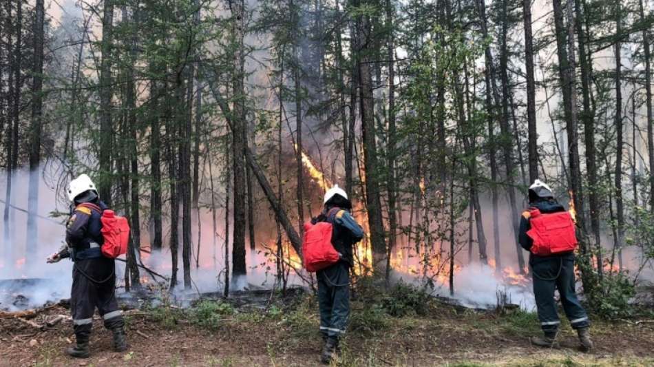 Russland entsendet zus&auml;tzliche Feuerwehrleute nach Sibirien