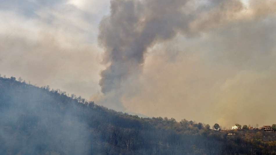 Mindestens sieben Tote bei Waldbr&auml;nden in Algerien