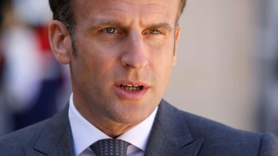 Macron &auml;u&szlig;ert sich in Gespr&auml;ch mit Putin "sehr besorgt" &uuml;ber Nawalnys Gesundheit