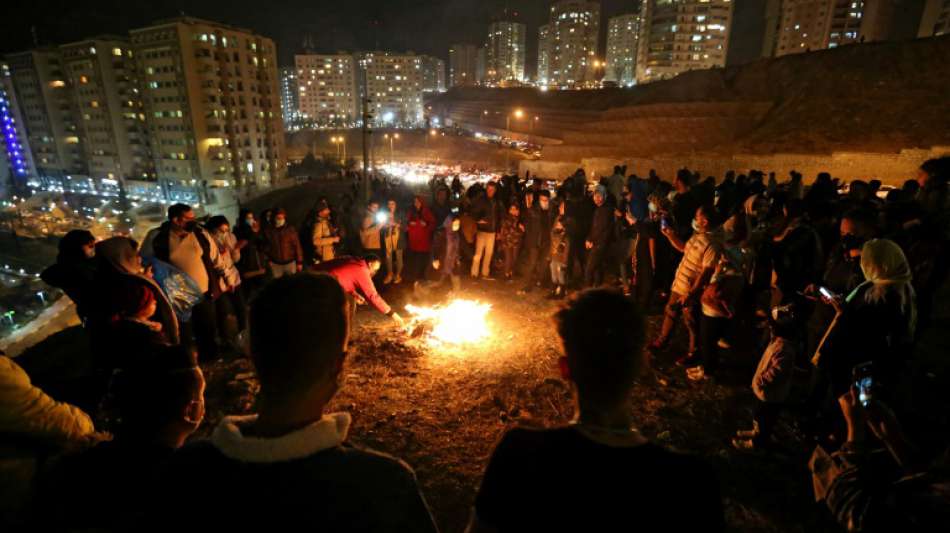 Drei Tote und fast 1900 Verletzte bei Feuerfest im Iran