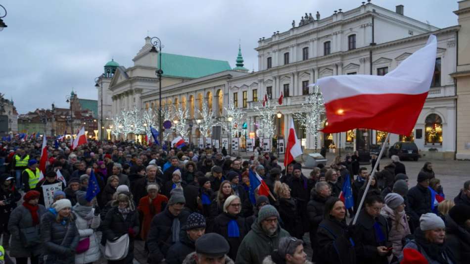 Hunderte Richter demonstrieren in Warschau gegen neuen Teil der Justizreform