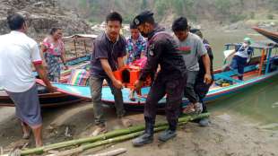 Rebellengruppe: 12.000 Flüchtlinge durch Luftangriffe im Osten Myanmars