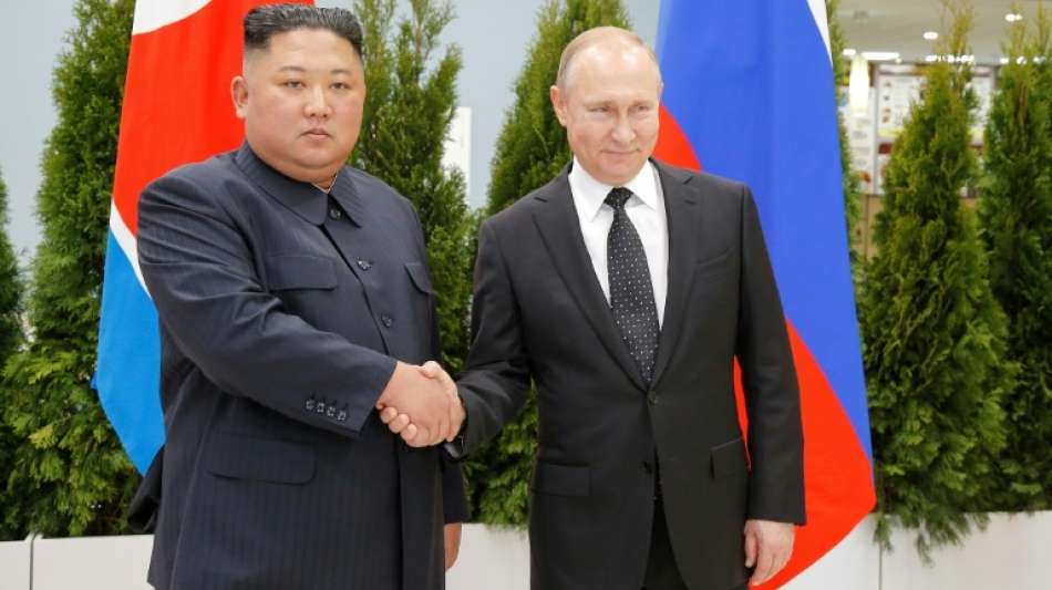Kim und Putin sagen bei erstem Gipfel Vertiefung ihrer Beziehungen zu